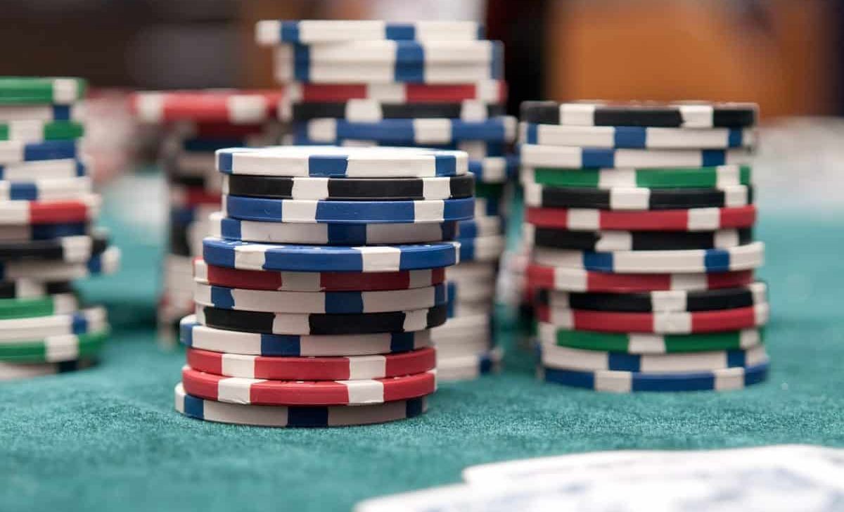 Play Live Dealer Games At Bitcoin Casinos
