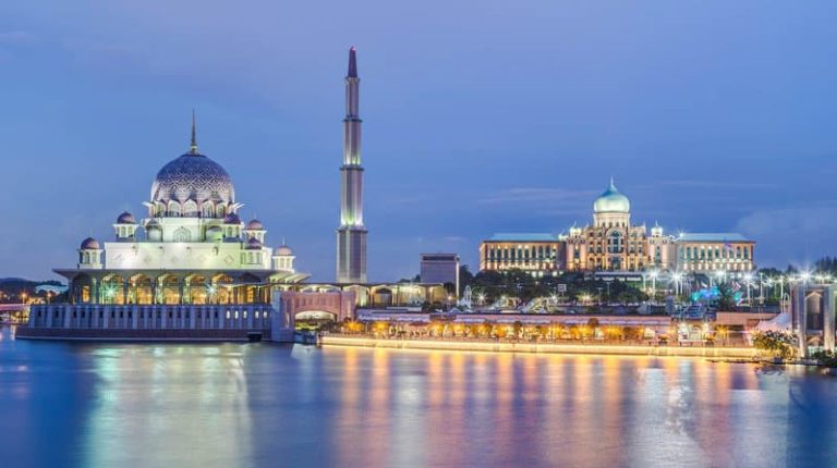 Read more about the article Cryptocurrency Booming In Malaysia Warm With Bitcoin Still On Top